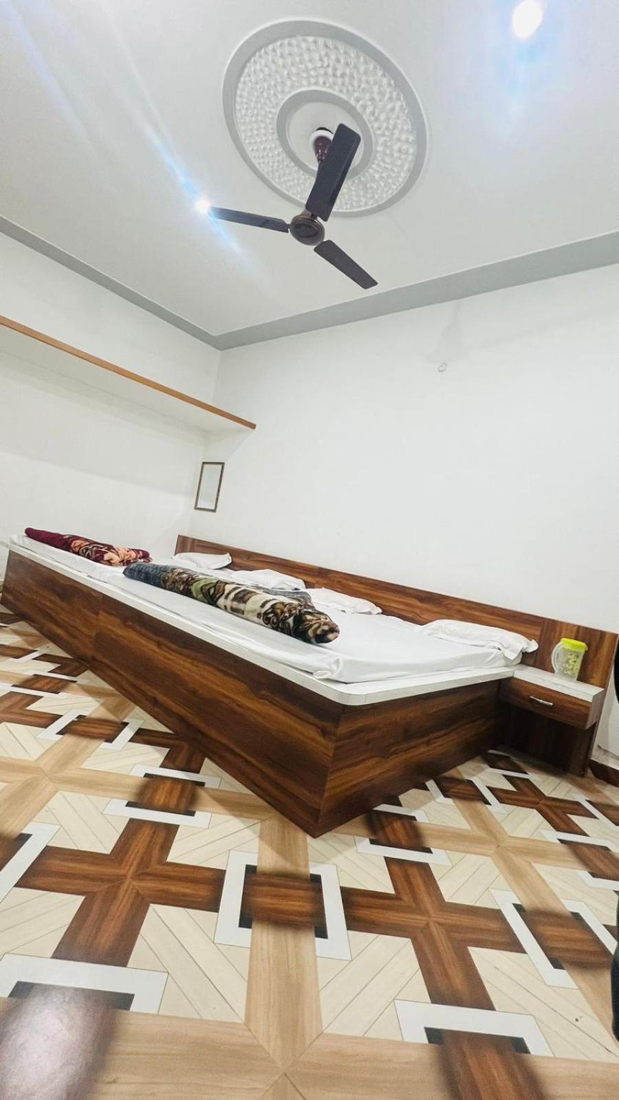 Hotel Rudra Residency Near Railway Station Mathura Exterior foto